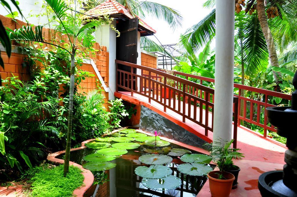 Chakra Ayurvedic Resort Kovalam Kültér fotó